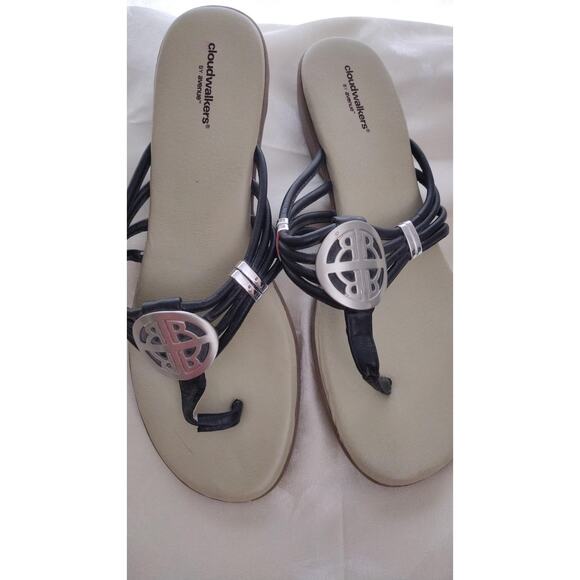 Cloudwalkers by Avenue Sandals Womens Size 10.5W Black Toe Loop Slip On Comfort - Picture 1 of 4